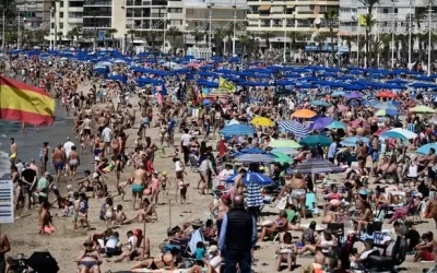 EU News – Tourists flow in Spain